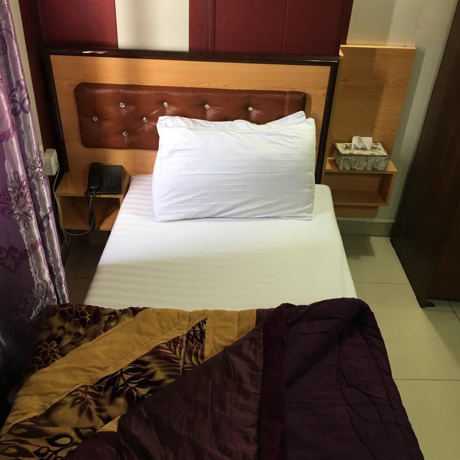 Dijlat Al Khair Hotel فندق دجلة الخير Baghdād Exterior foto